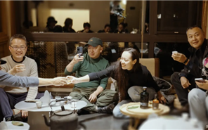 888�ڲ����������������ح���֮��������ʢ����